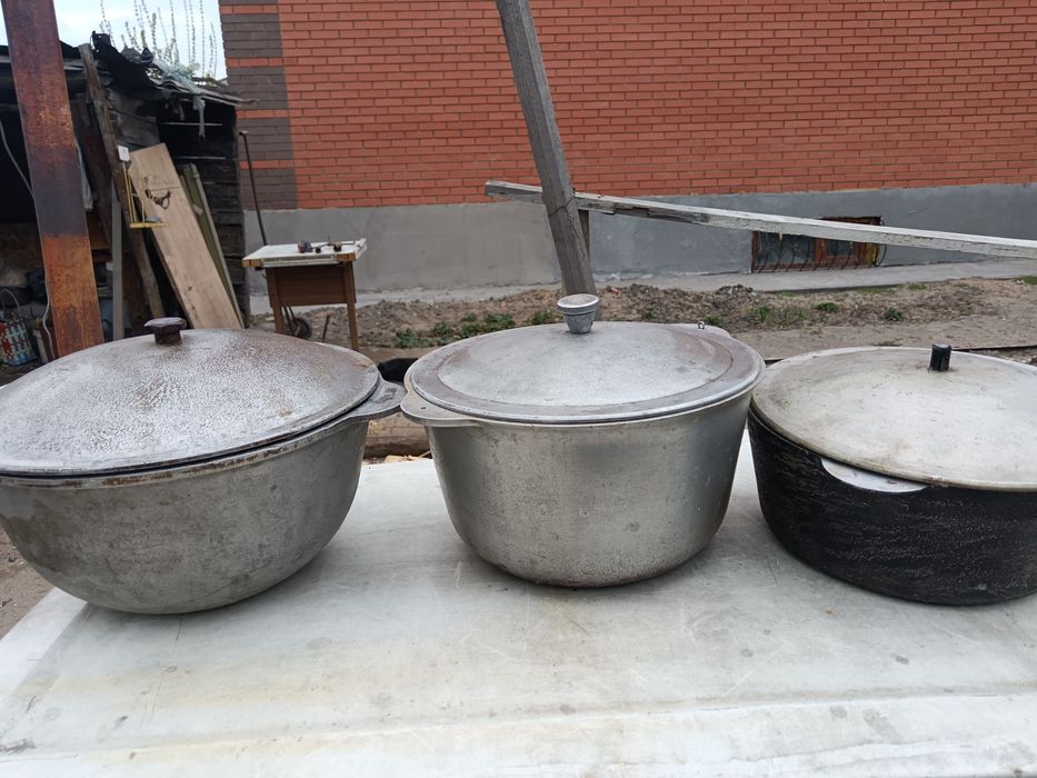 Қазан. Разный харошом состояний. Советтік продам посуды для кухны.