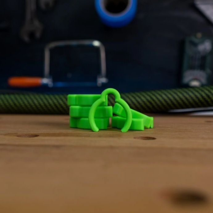 Скоба за маркуч и кабел за Festool – държи кабела към маркуча