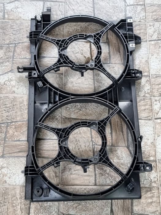 Вентилятор охлаждения двигателя на Subaru.