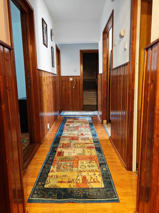 Inchirierez apartament 3 camere in Tudor
