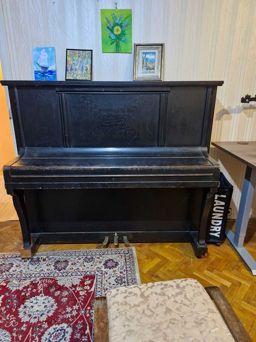 Пиано модел "PETROF"