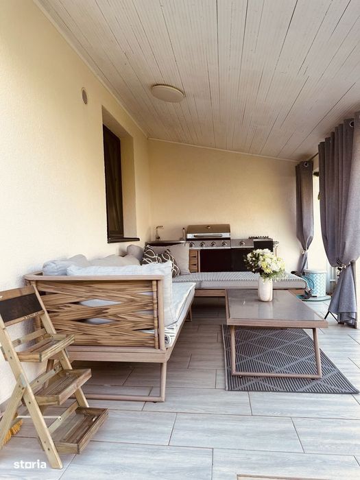 Duplex 3 camere, panouri solare, EV charger, 4 parcări, Dumbravita