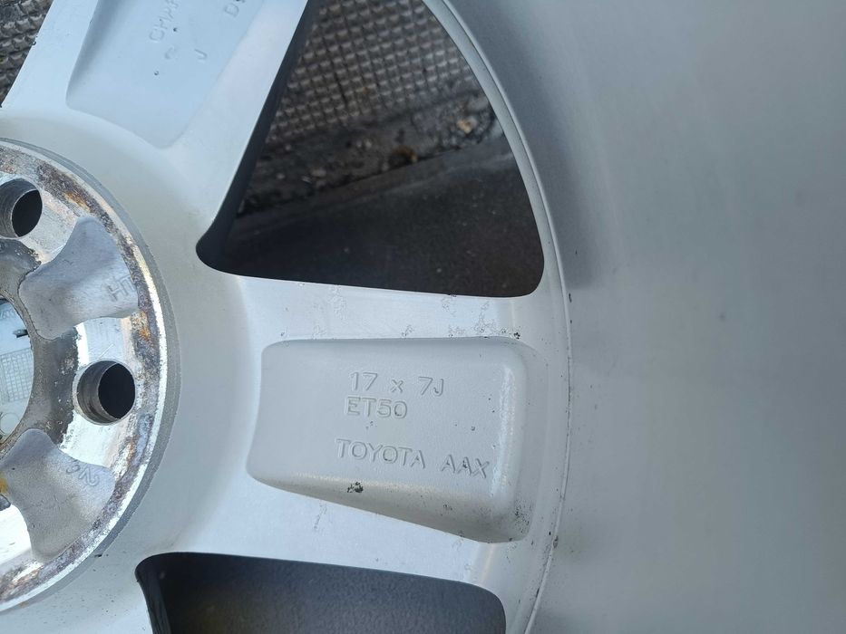 ОРИГИНАЛНИ джанти 17 ' цола 5x114,3 Toyota Auris / Тойота Аурис 7J ET50
