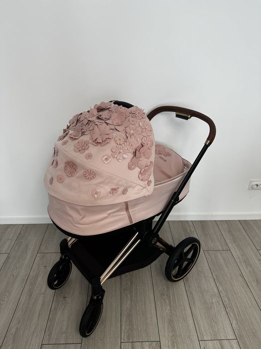 Cybex priam rose gold + landou simply flowers