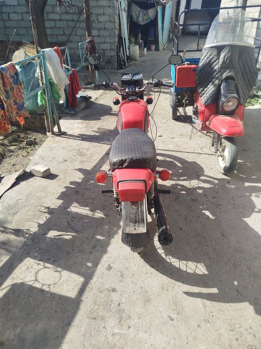 Ij mototsekl rangi qizil