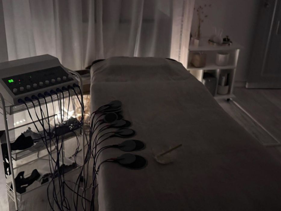 Aparat electrostimulare