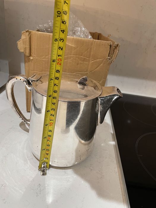 Сребърни/посребрени съдове чайник,канички,свещник бронз