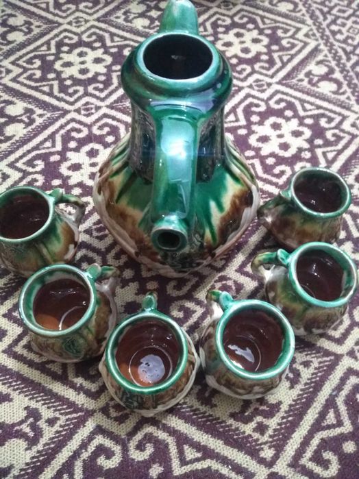 Продавам Нов Глинен ретро сервиз за вино!