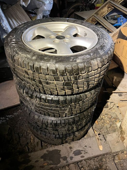 Комплект дисков с шинами