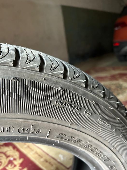 Продам резину 225/60/17