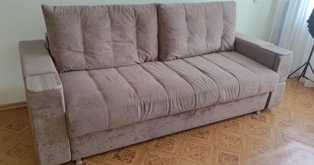 Продам диван в хорошем состоянии