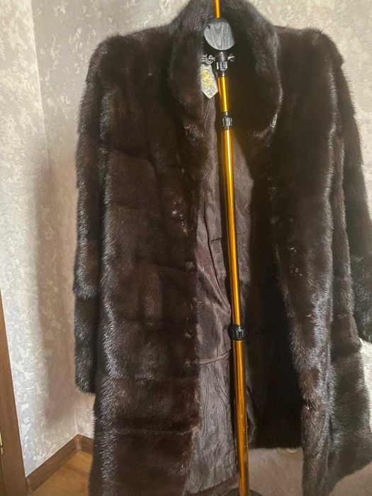 Продам одежду б\у в отличном состоянии