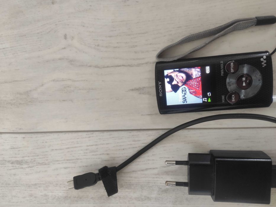 Sony walkman  в хоршем состояния