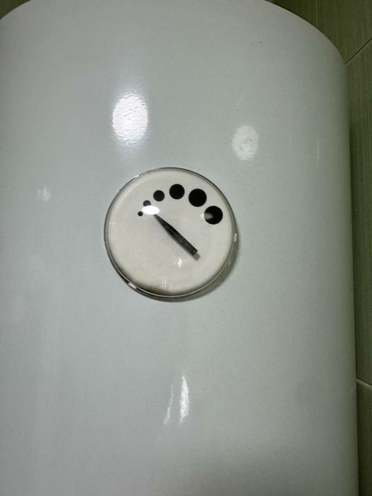 Водонагреватель (бойлер) Ariston