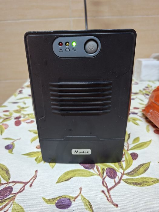 UPS Mustek 2000VA(1200W) 4 prize Schuko