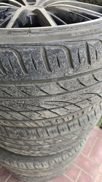 Продам шины с  дисками