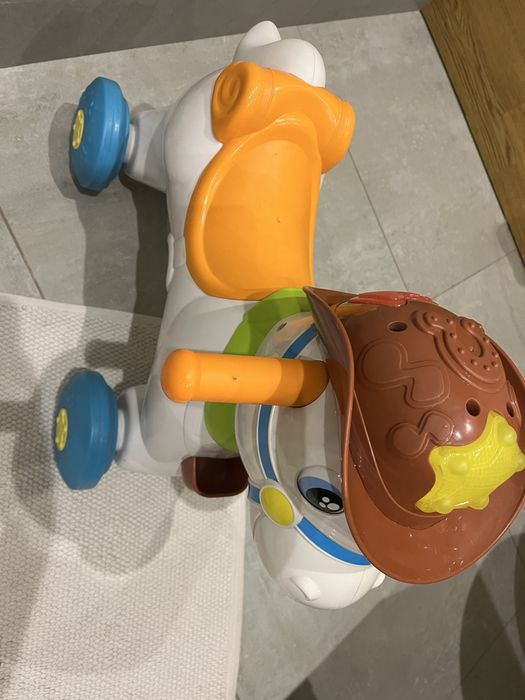 Лошадка каталка на колесах