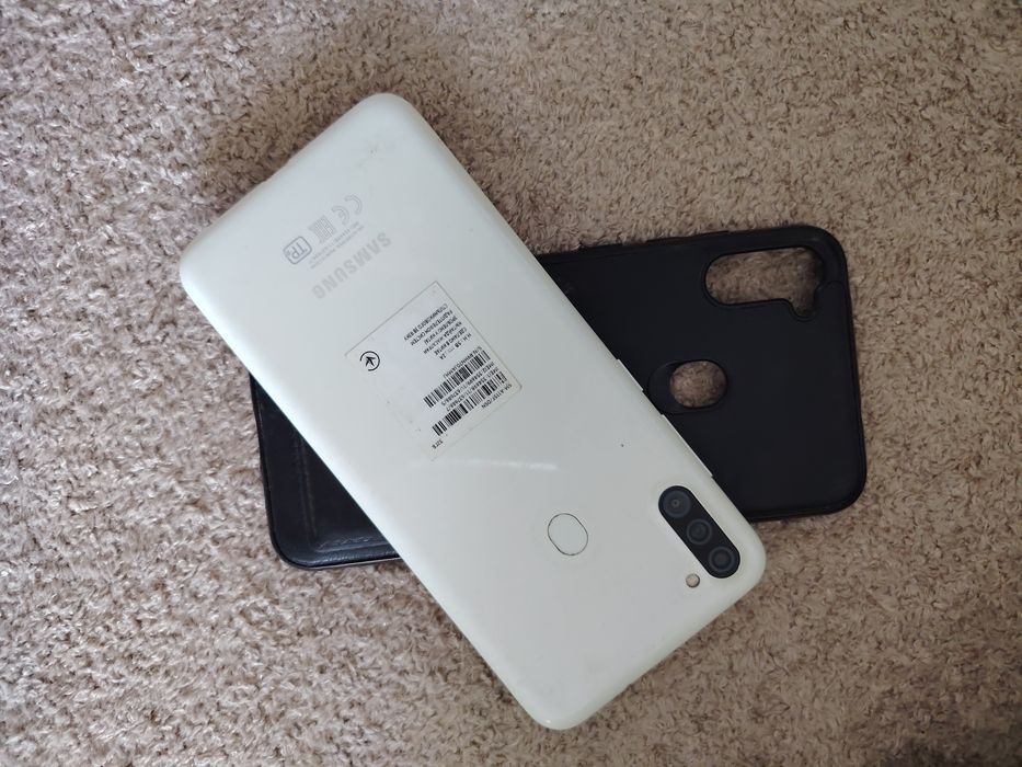 продаётся телефон