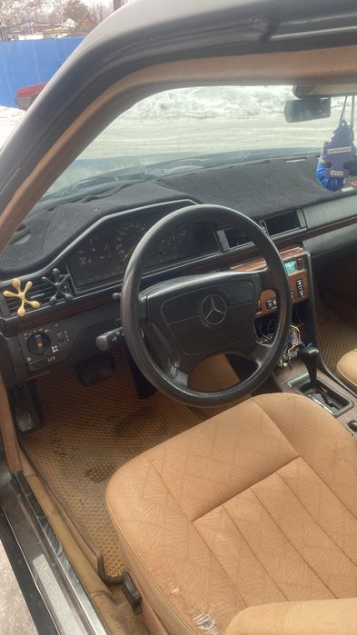 Продам Мерседец Е280