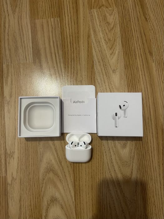 AirPods 4 (Activa noise cancellation)