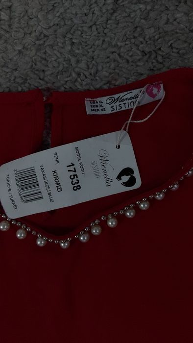 Vând tricou de damă