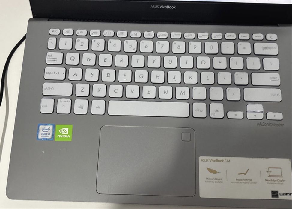 Laptop Asus Vivobook S14