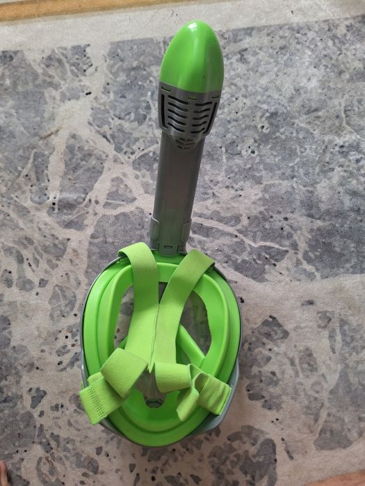 Продам маску для подводного плавания.