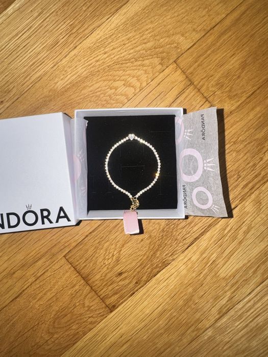 Сребърна гривна от PANDORA