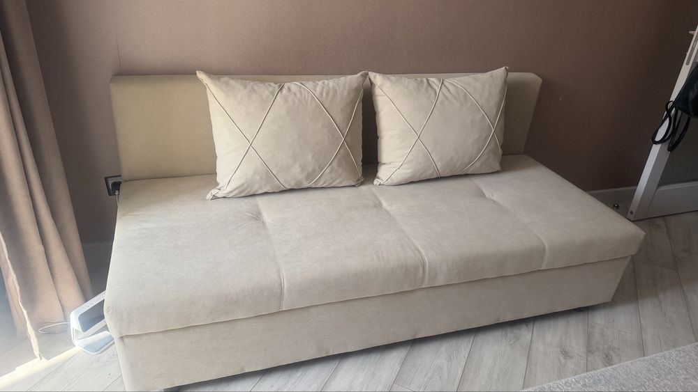 Новый диван 180/80