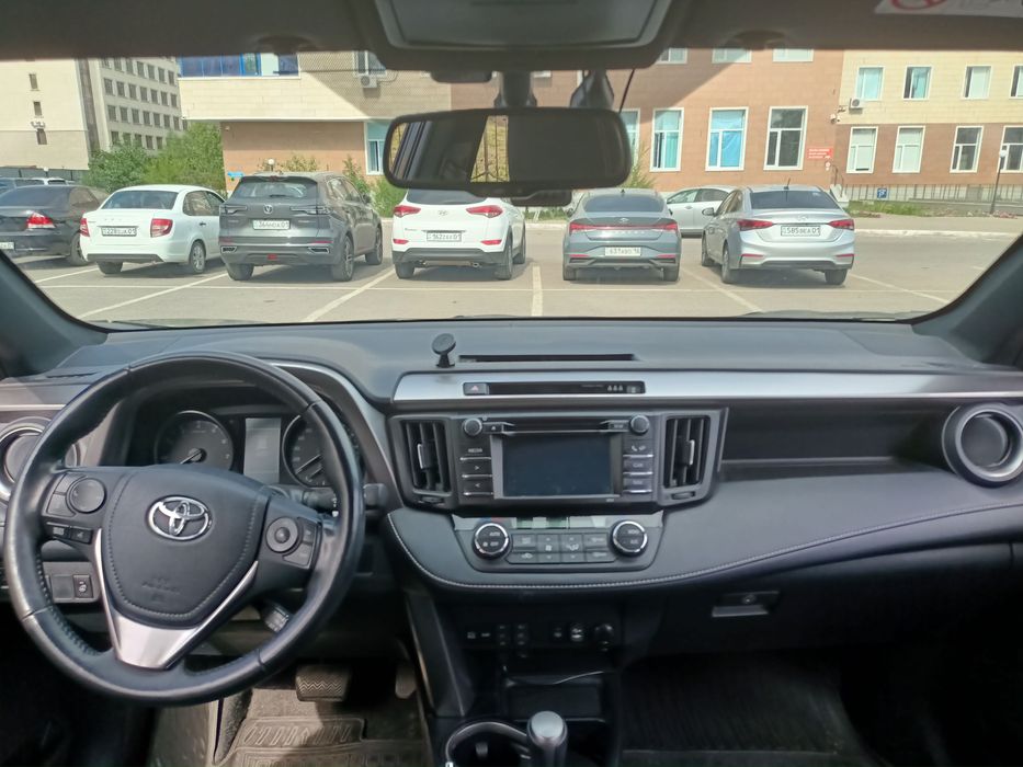продам кроссовер Toyota RAV 4 2019 г.