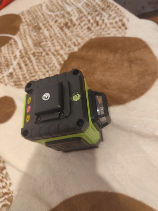 Laser de nivel 4D Nou cu 16 linii,4 fascicule până la 30 de metri