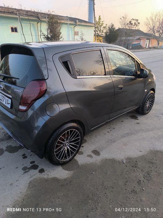 Spark 2019 yil Mokry asfalt