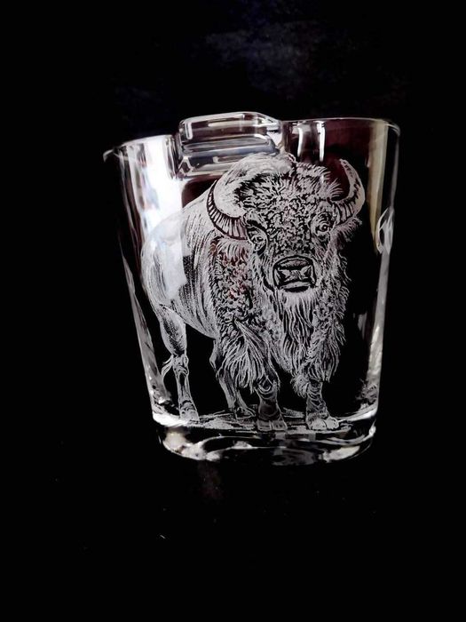 Гравиране и рисуване на стъкло