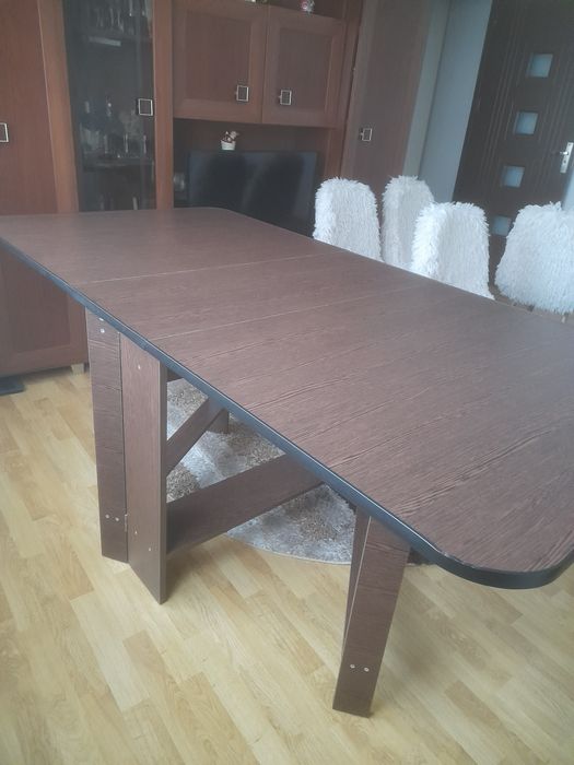 Masă extensibilă