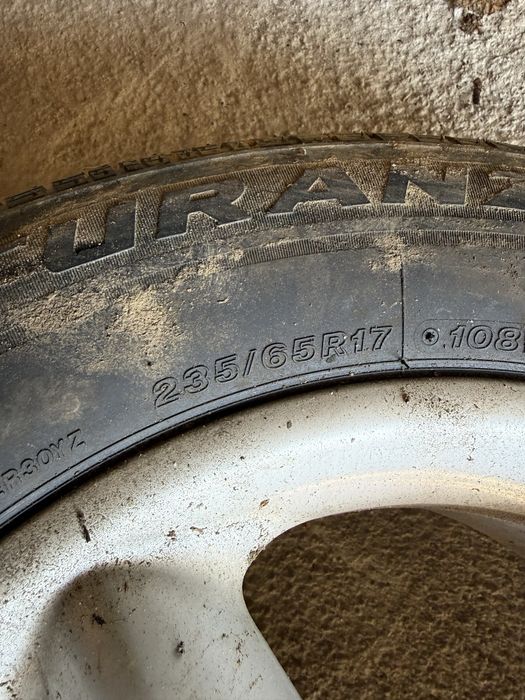 Джанти с гуми за BMW X3 5x120 235/65 R17