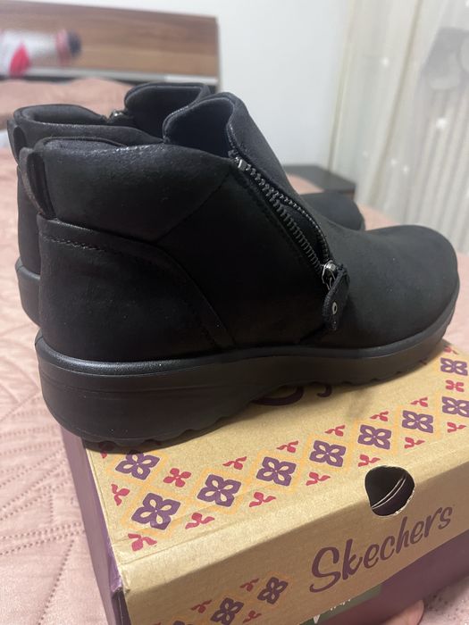 Ghete dama Skechers 38