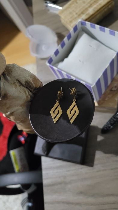 Vand cercei din aur 14k Noi