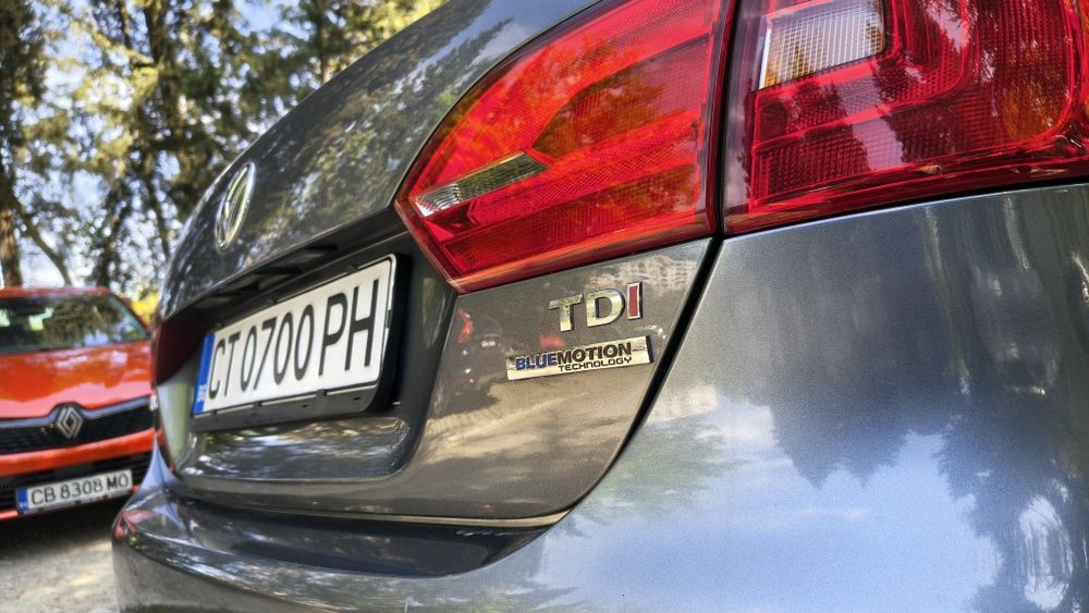 Vw jetta 1.6 tdi Bluemotion 2011г. СПЕШНО