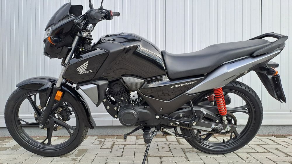 MotoFly Ploiești vinde Honda CB125F 2021
