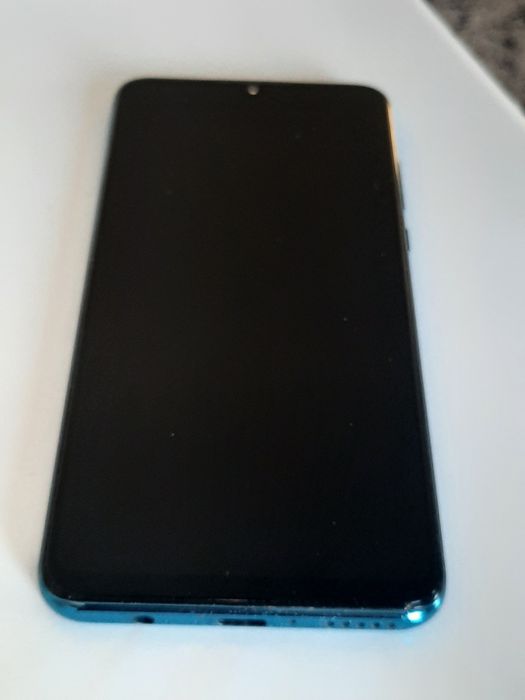 Телефон Huawei P 30 lite