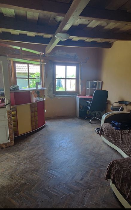 Casa locuibila de vânzare!
