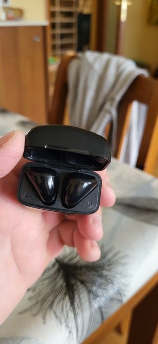 Безжични слушалки