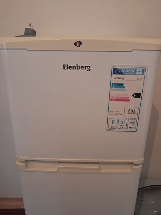 Продам холодильник почти новый