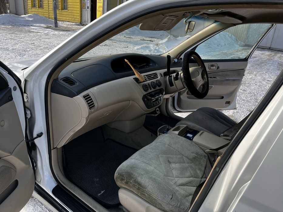 Продам машину TAYOTA VISTA