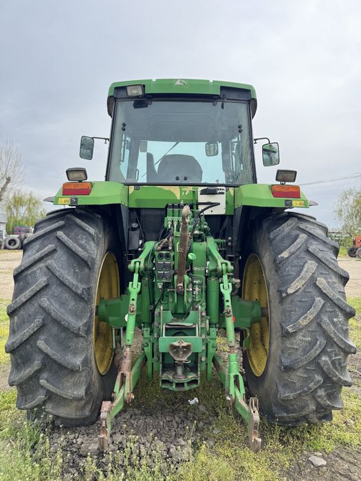Tractor John Deere 7600