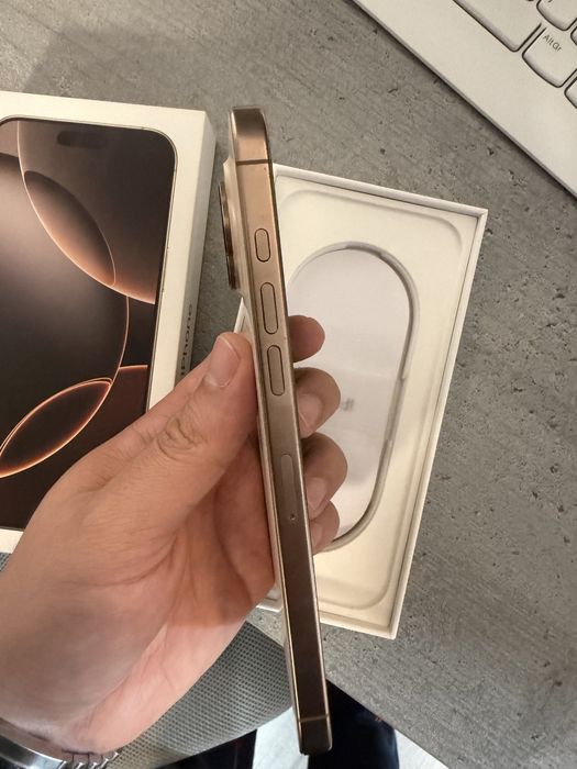 Iphone 16 Pro Max Impecabil