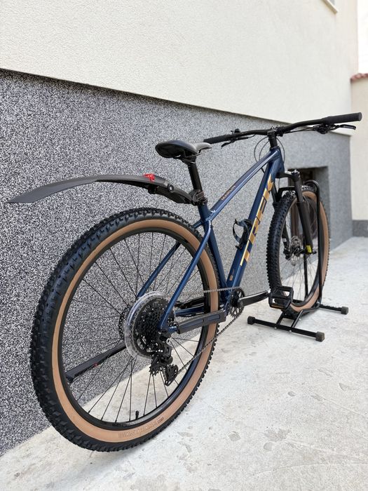 Trek Marlin 5 29” L Shimano CUES хидравлични спирачки ПЛАНИНСКИ велосипед