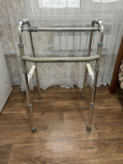 Продам новые ходунки