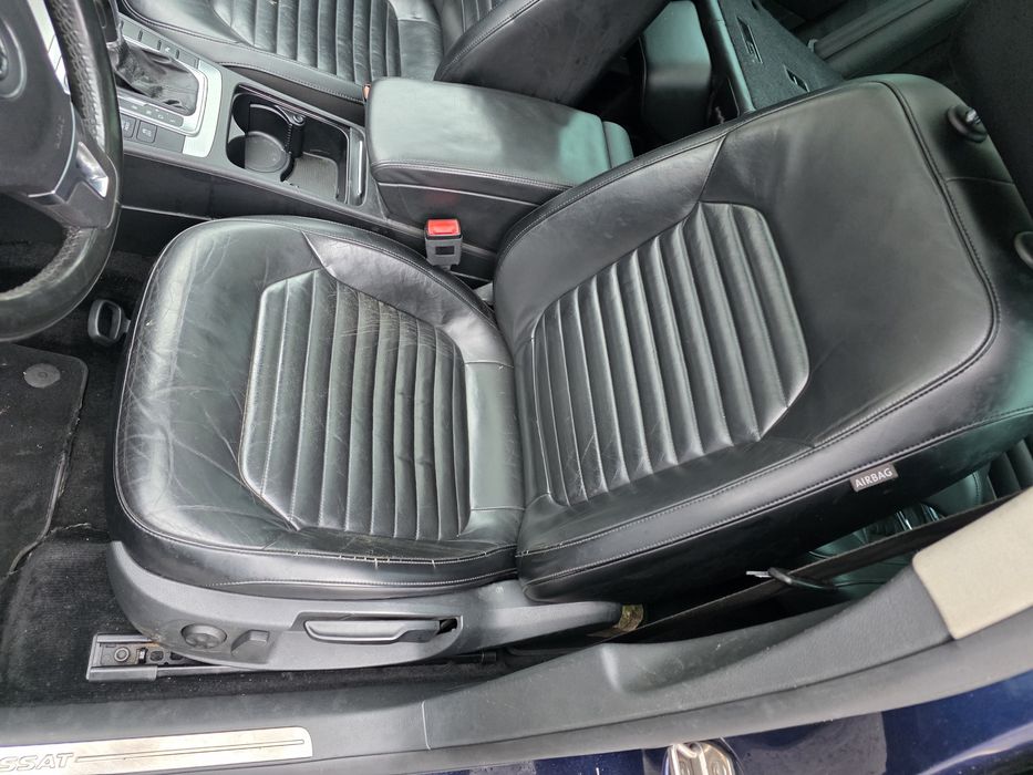 Dezmembrez vw Passat b7 1.4 tsi motor CDGA dsg xenon bord piele