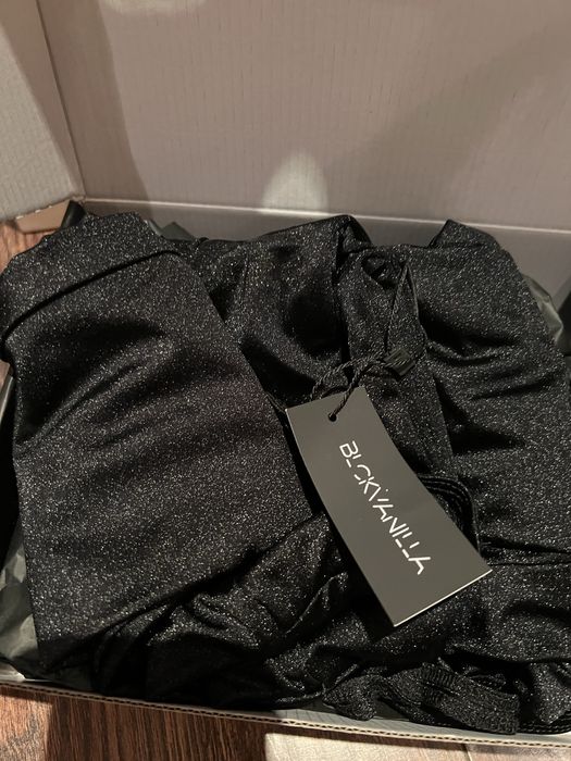 Black vanilla клин с етикет нов